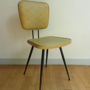 chaise en skaï moutarde vintage fifties