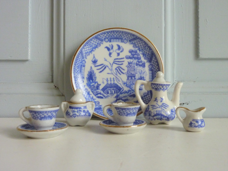 15pcs Miniature Service à Thé Tasse Salle Vaisselle Porcelaine