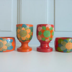 Coquetiers et Ronds de serviette bois peints à la main